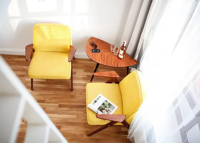 The Tiny Space 6M2 With Private Bathroom In The Hallway