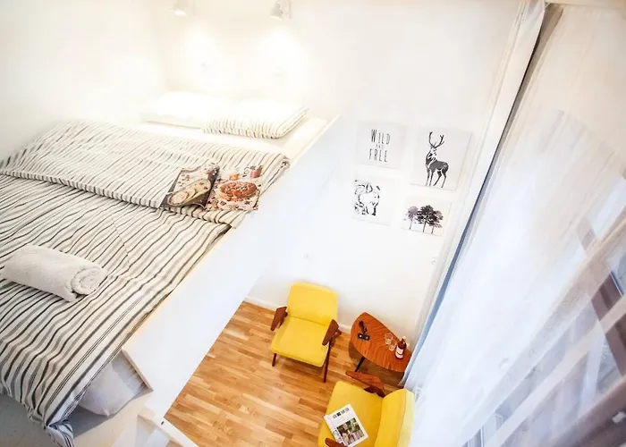 The Tiny Space 6M2 With Private Bathroom In The Hallway