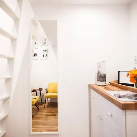 The Tiny Space 6M2 With Private Bathroom In The Hallway Sopot Zewnętrze zdjęcie